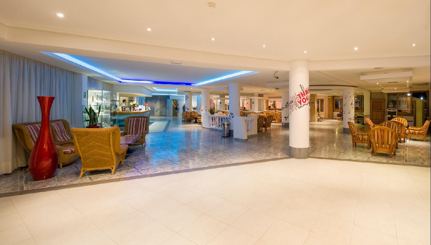 Invisa Hotel Es Pla - Adults Only Sant Antoni de Portmany Dış mekan fotoğraf