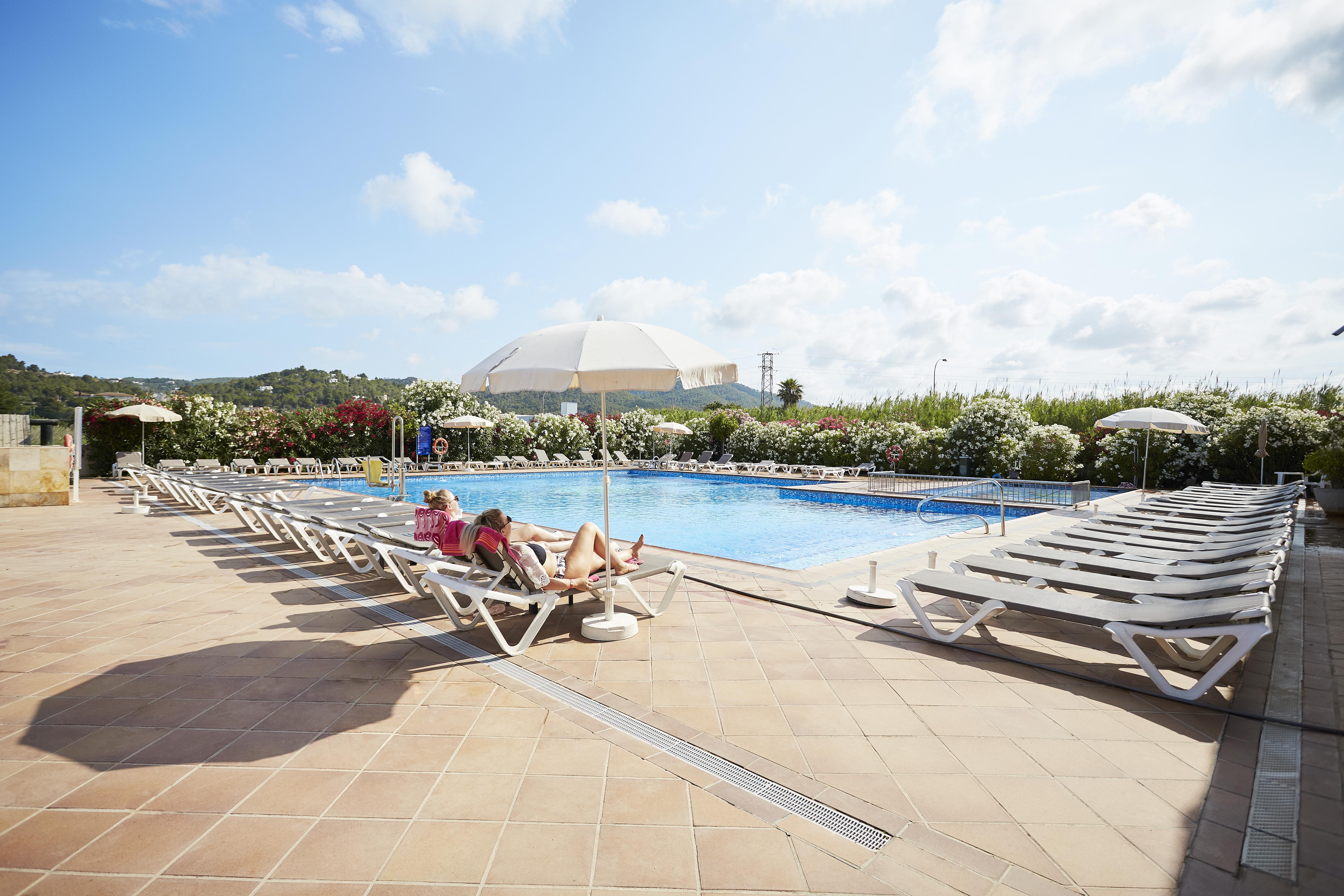 Invisa Hotel Es Pla - Adults Only Sant Antoni de Portmany Dış mekan fotoğraf
