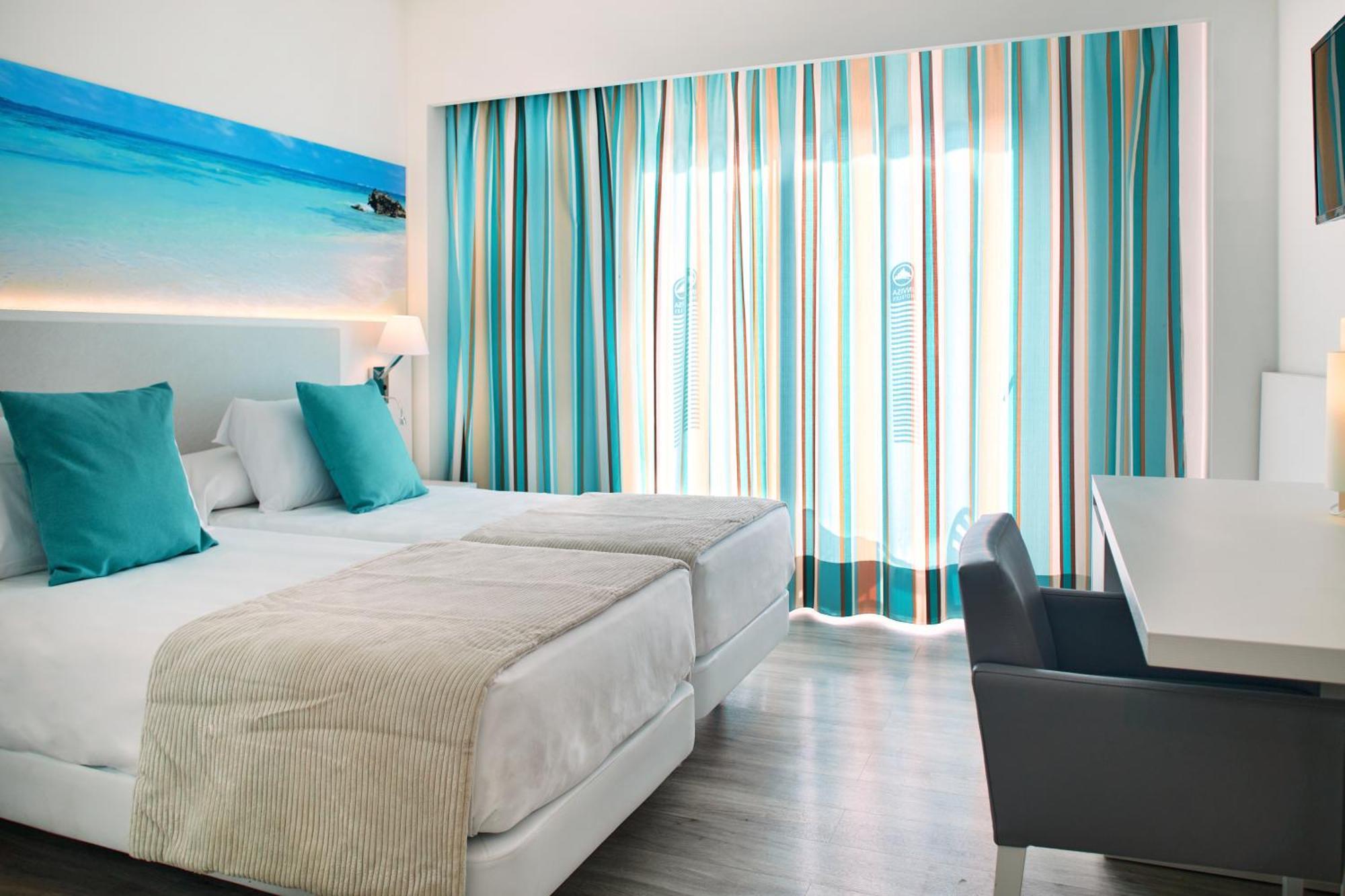 Invisa Hotel Es Pla - Adults Only Sant Antoni de Portmany Dış mekan fotoğraf